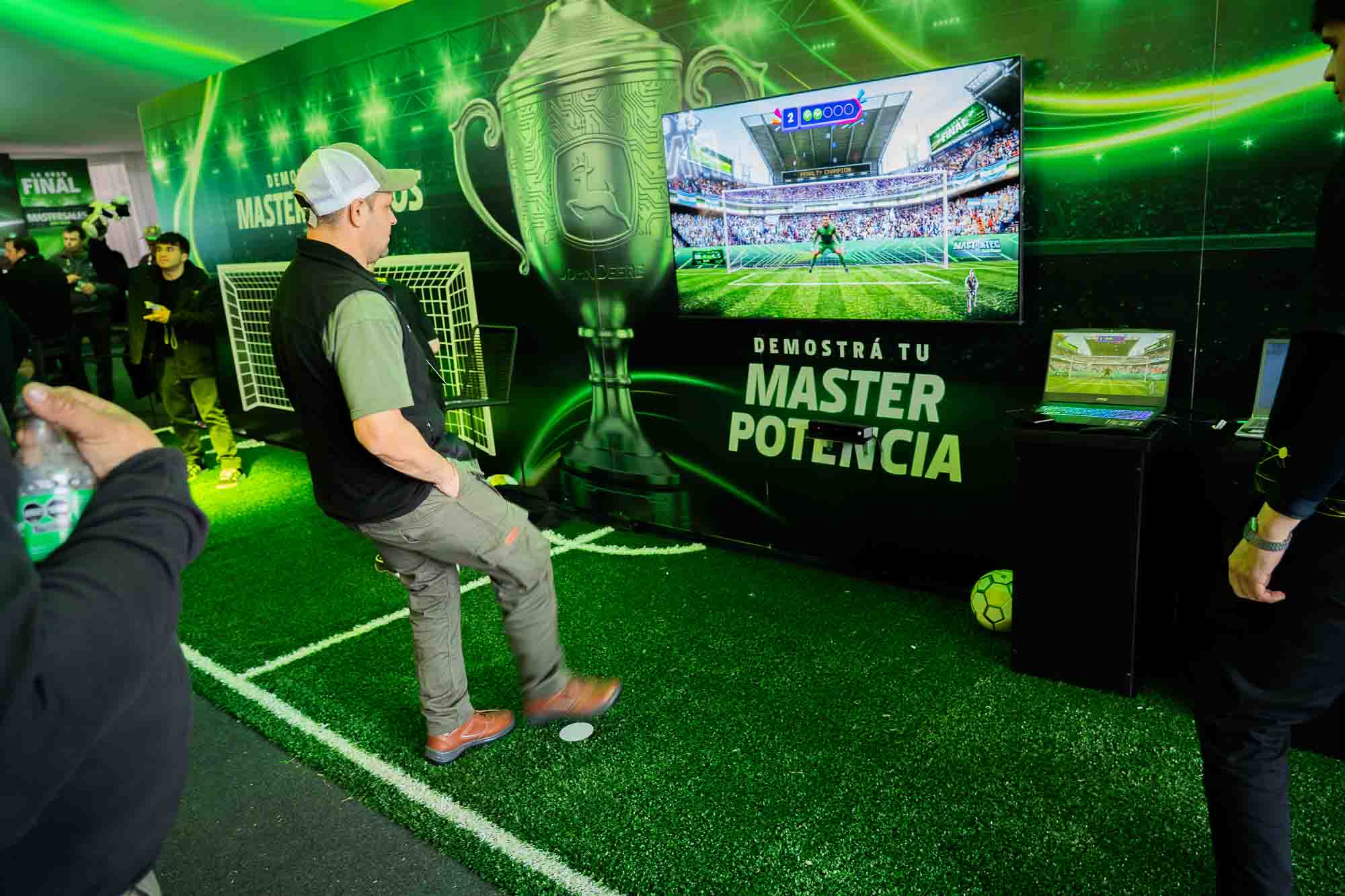 Mastertec foto 6